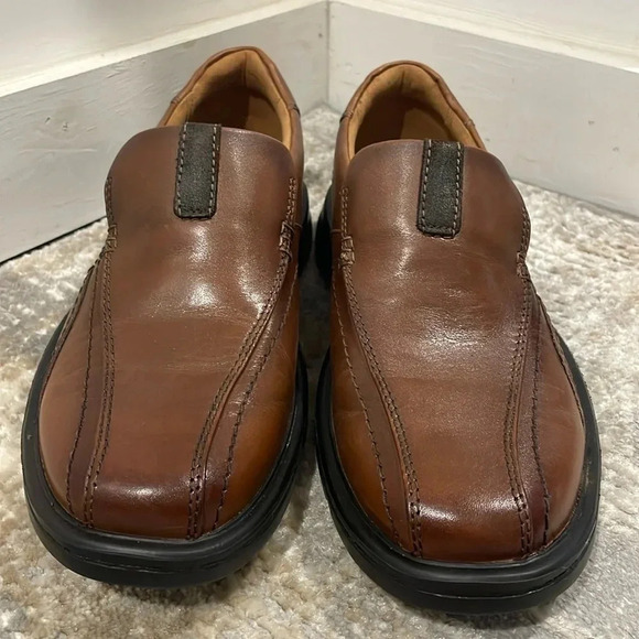 Clarks Gessler Step Dark Tan Leather Loafers, size 8.5w - Picture 1 of 7